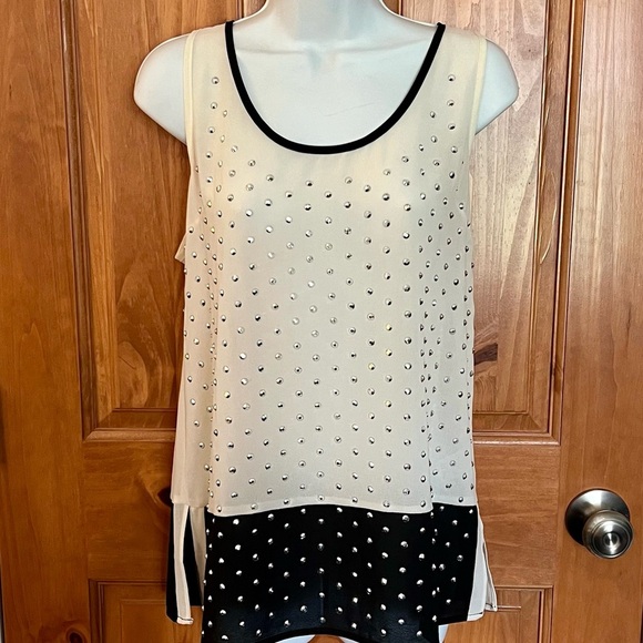 Umgee Cream and Black Sleeveless Tank Top - Picture 1 of 5